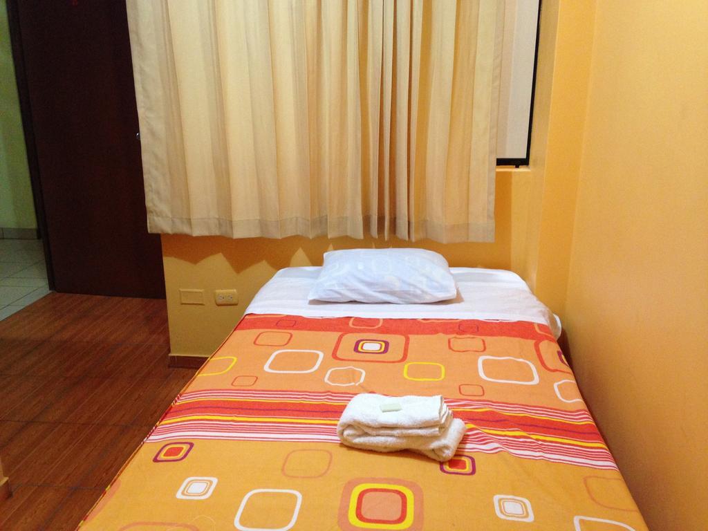 Hotel Sol De Huanchaco Quarto foto